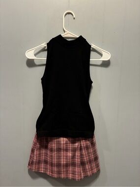 Aura Black Sleeveless Mock Neck Top